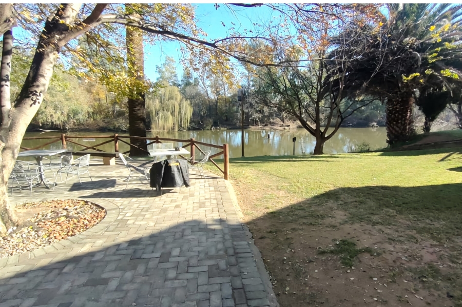 1 Bedroom Property for Sale in Parys Free State